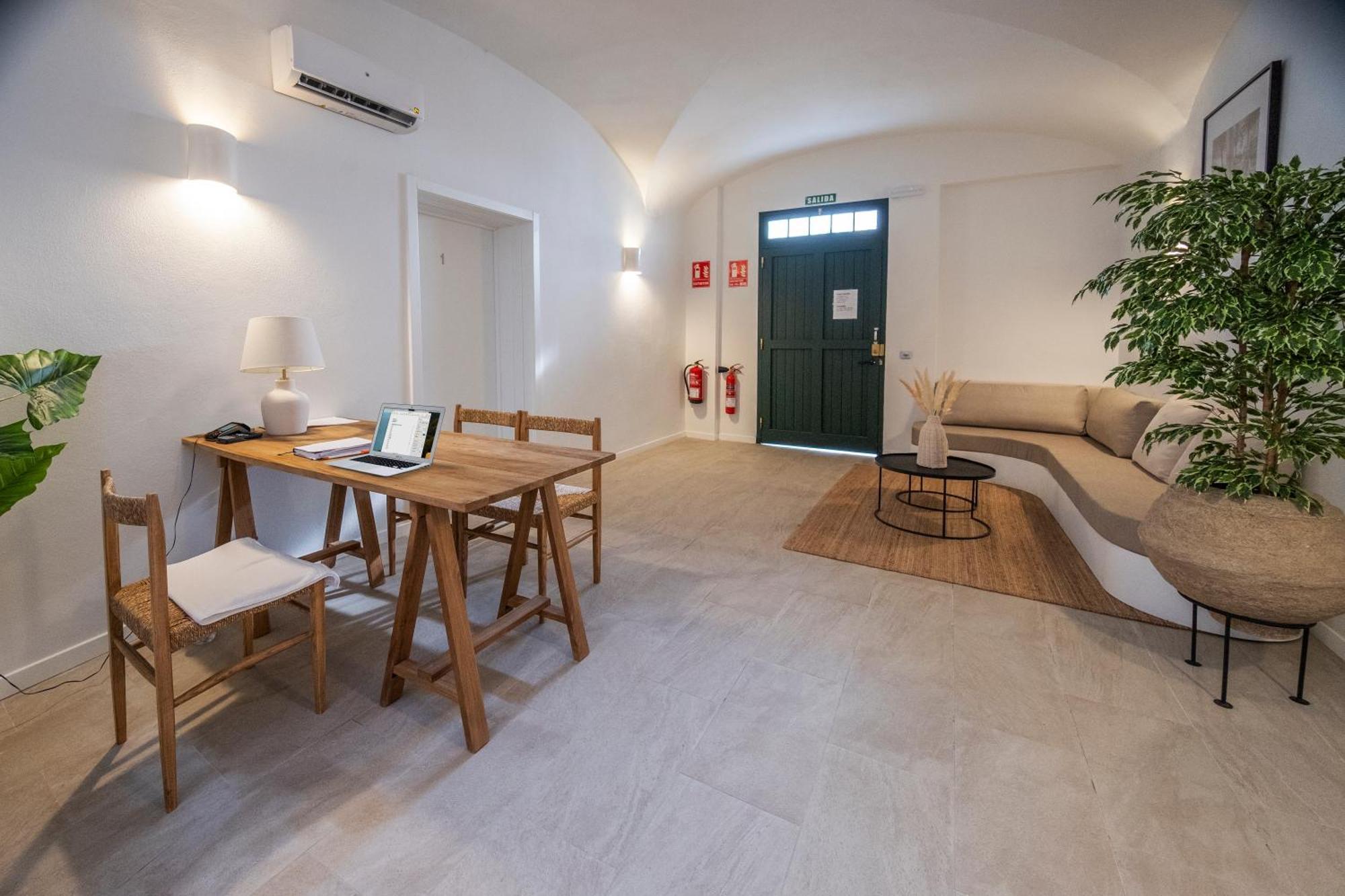Hotel Tres Tocs à Ciutadella  Extérieur photo