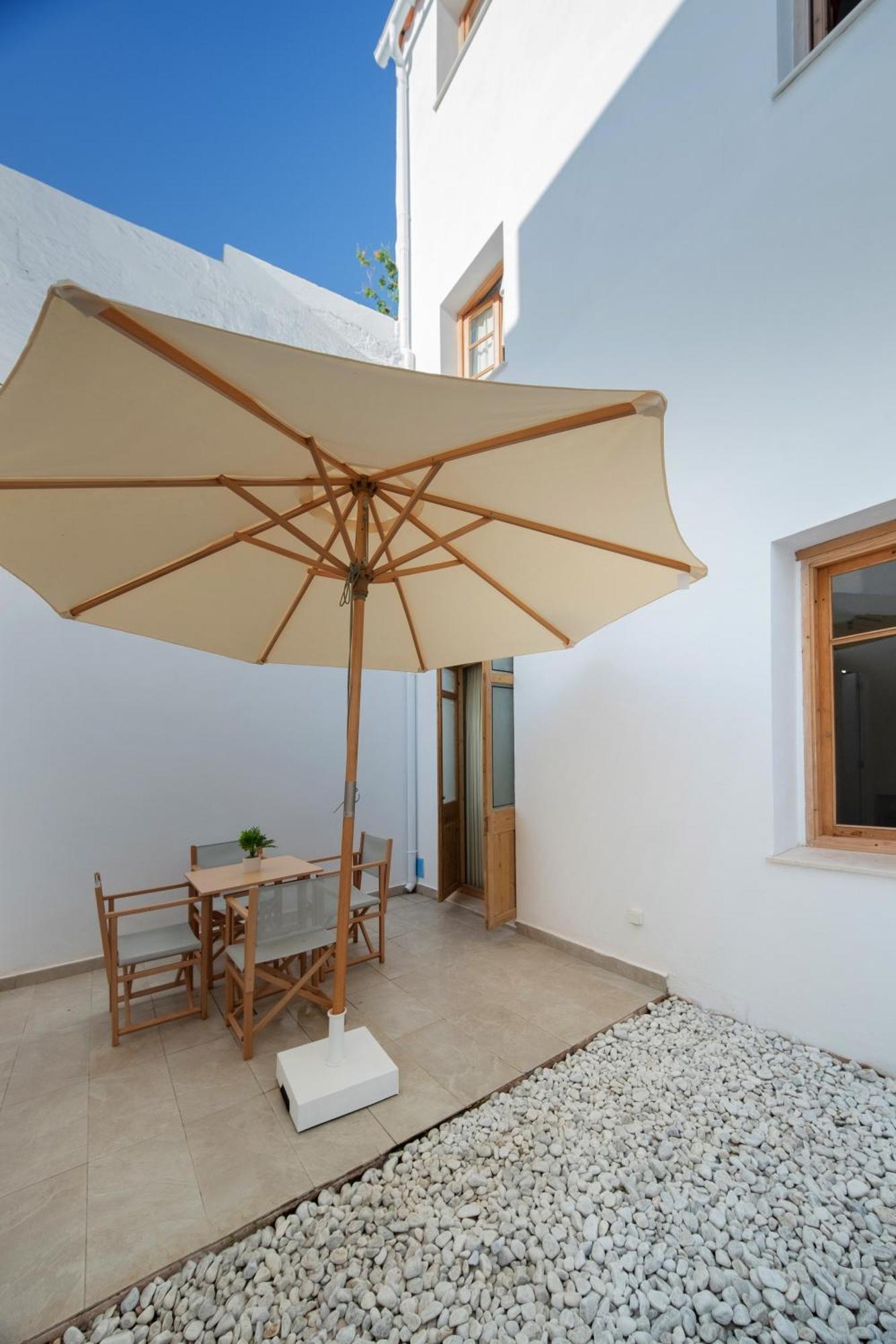 Hotel Tres Tocs à Ciutadella  Extérieur photo