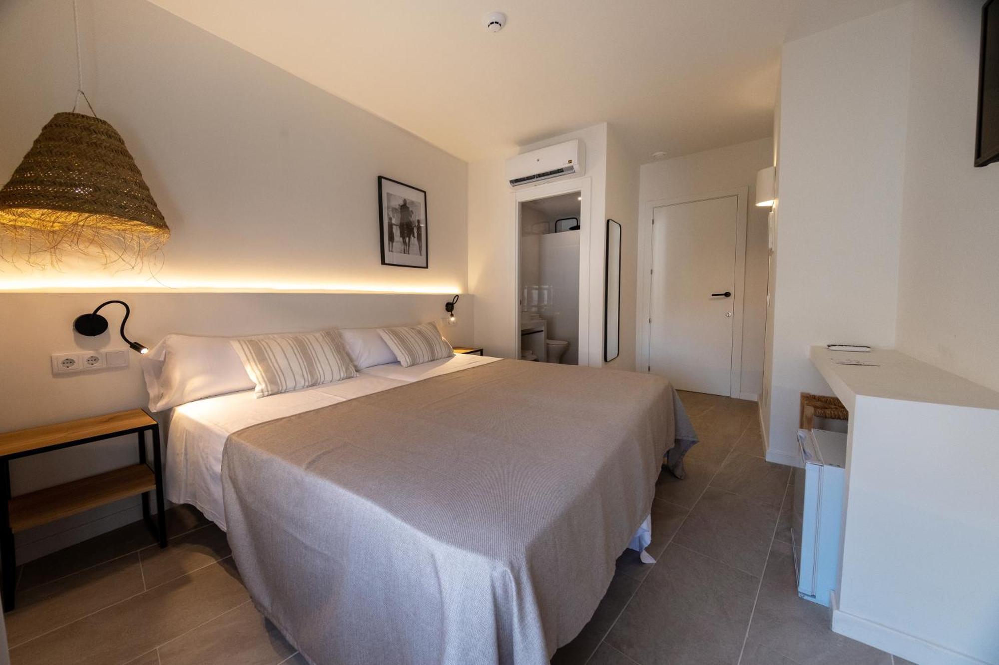 Hotel Tres Tocs à Ciutadella  Extérieur photo
